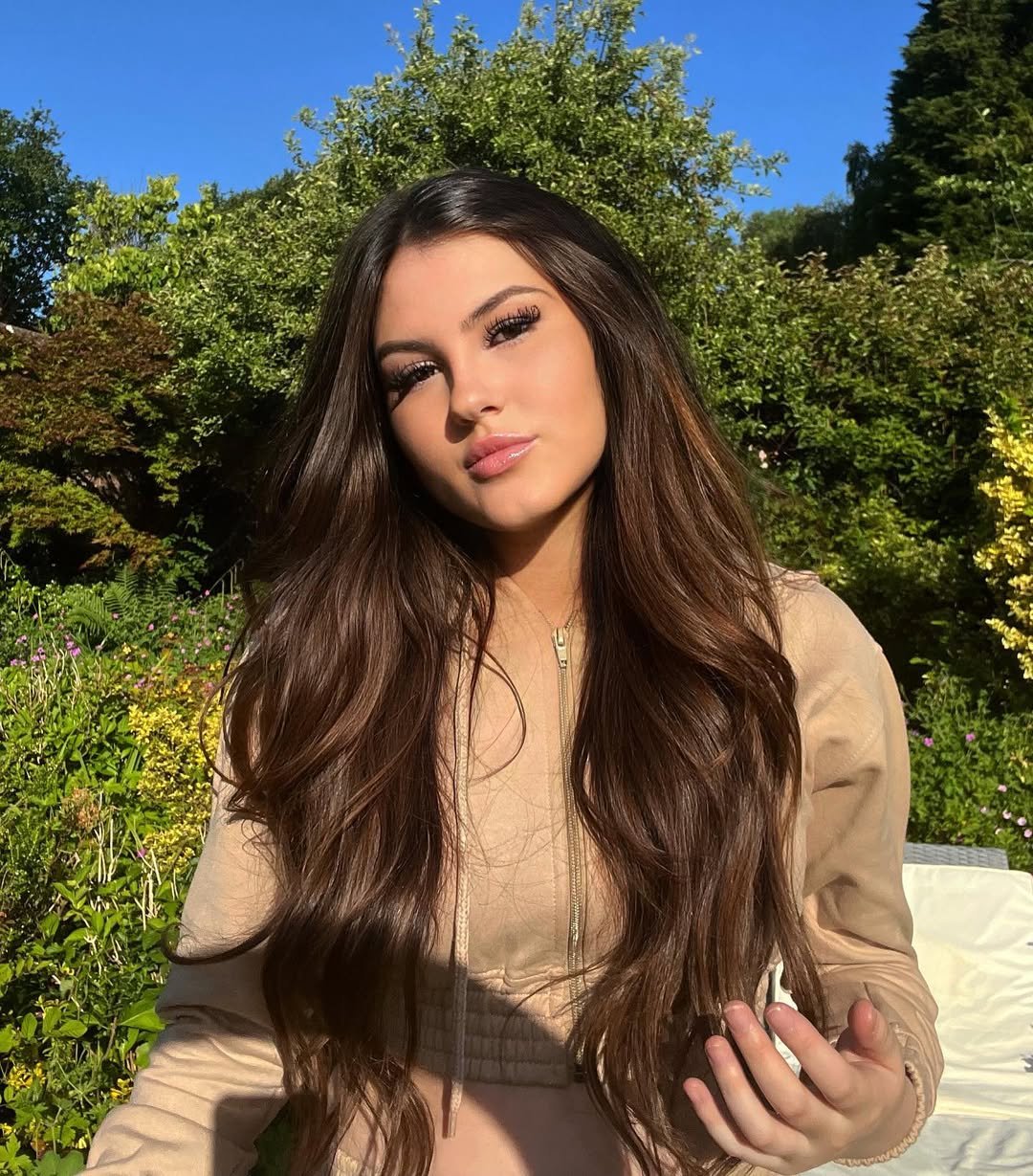 The Face, The Bootyhole Getting Smashed ???? 1