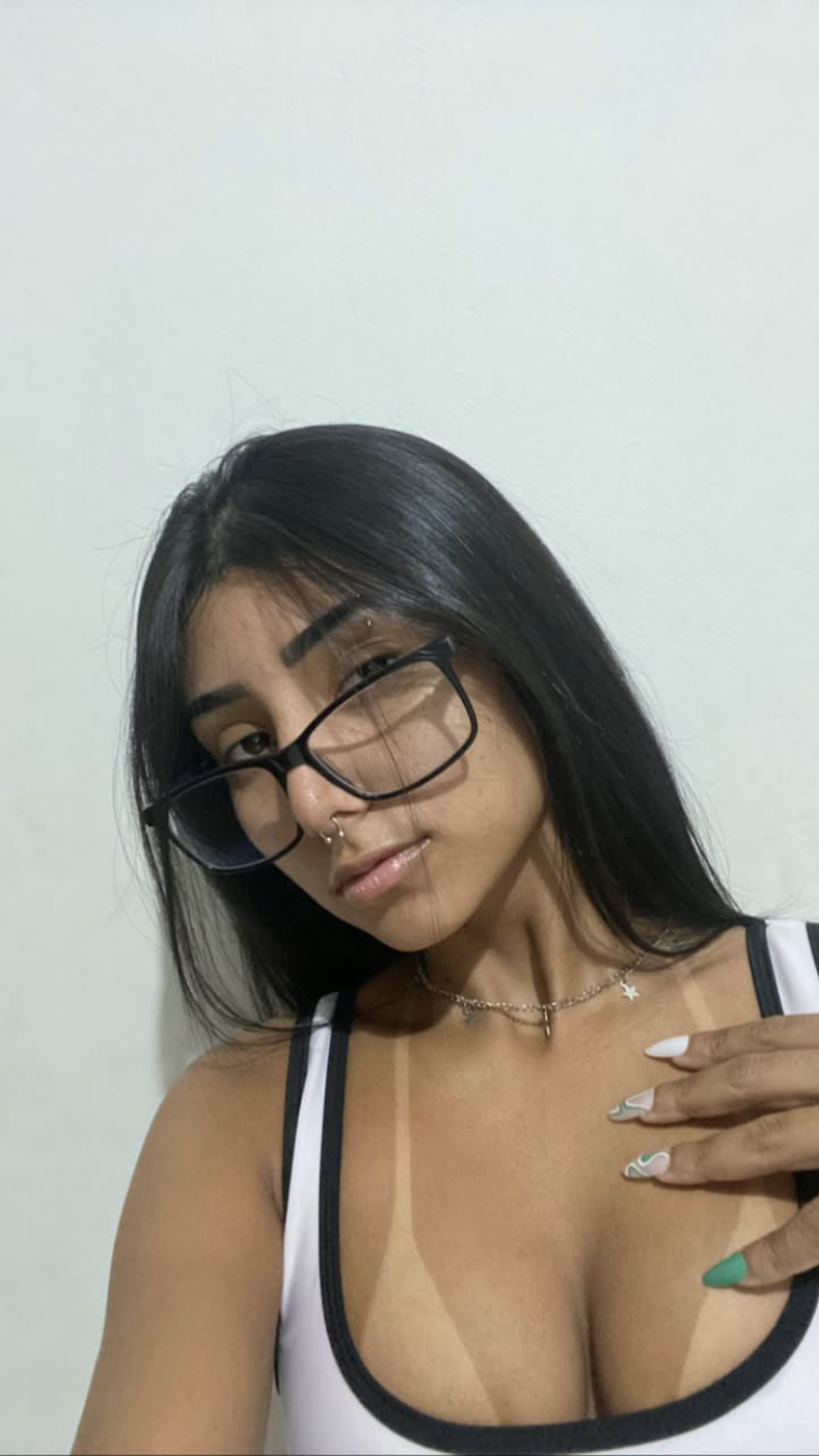 Brazilian TikTok Slut Leaks It All In VIP Group 5