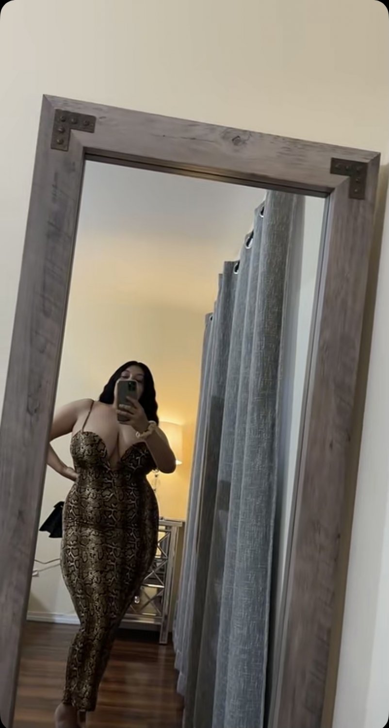 Thick Titted Latina Goddess Shaking That Ass 2
