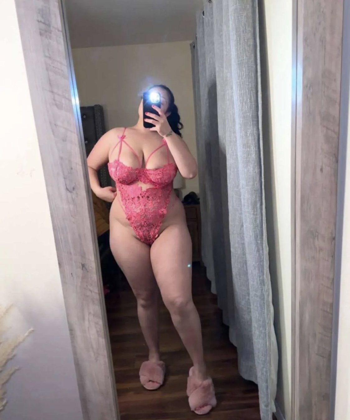 Thick Titted Latina Goddess Shaking That Ass 9