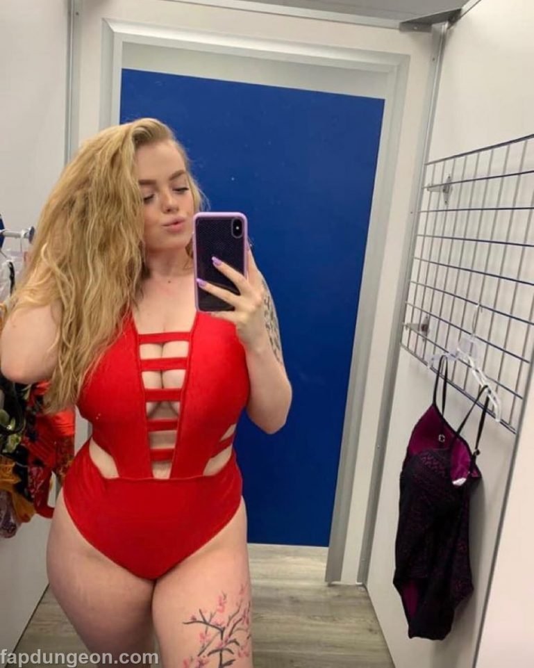 ビッグ・ティット・ベイブ・ベッギング・フォア・モア・コック 40