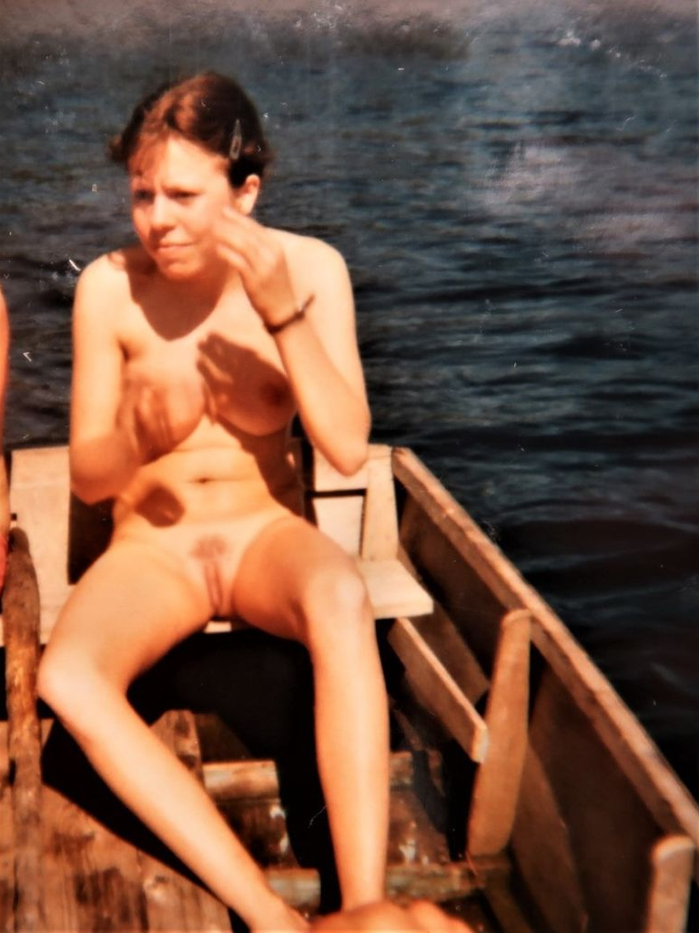 ヤング・スラット・アナベラ・レディー・トゥ・ビー・ファックド 1