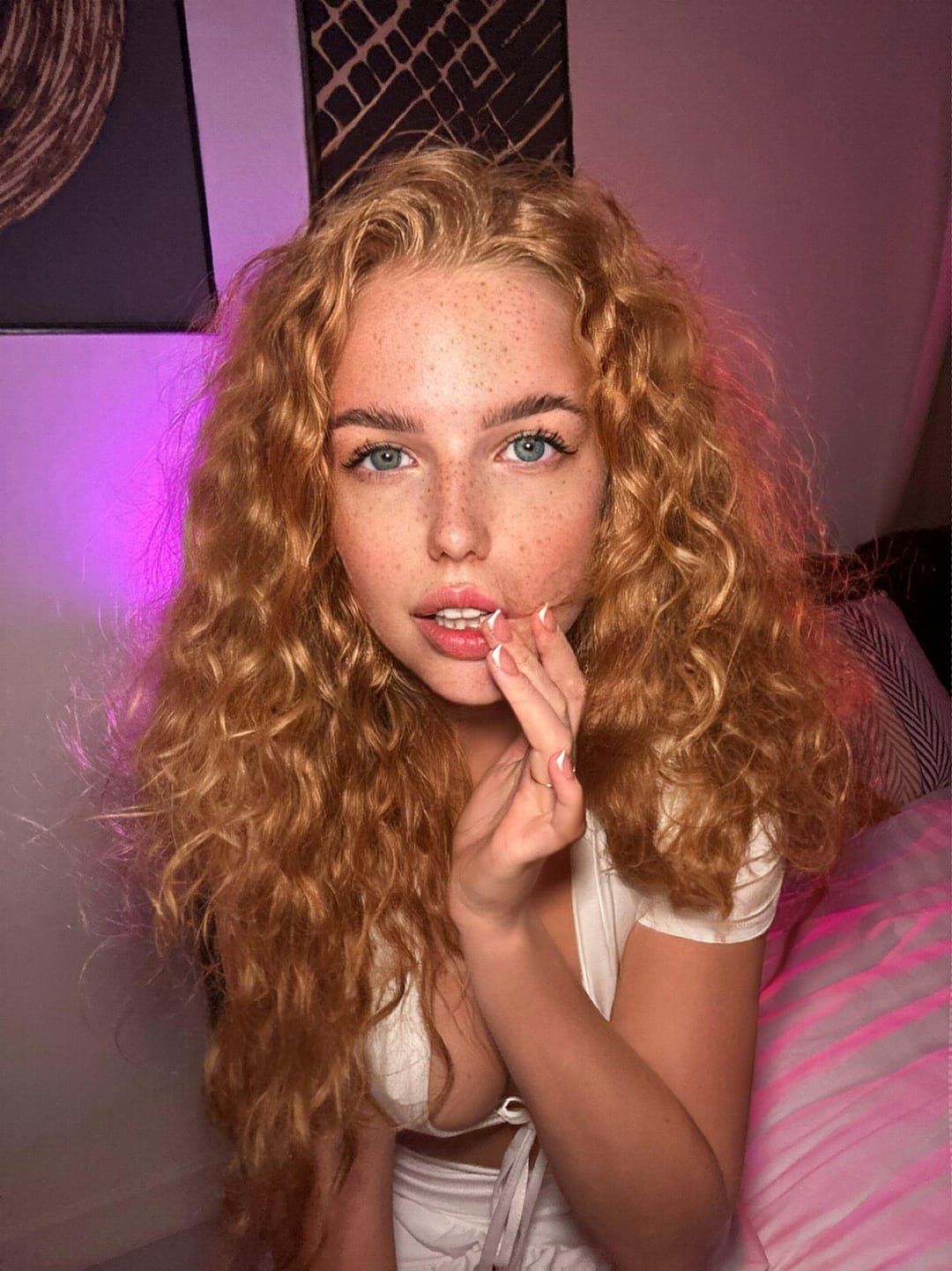 ジンジャー・カムドール・スラット・ベッギング・フォア・モア・ローズ 47