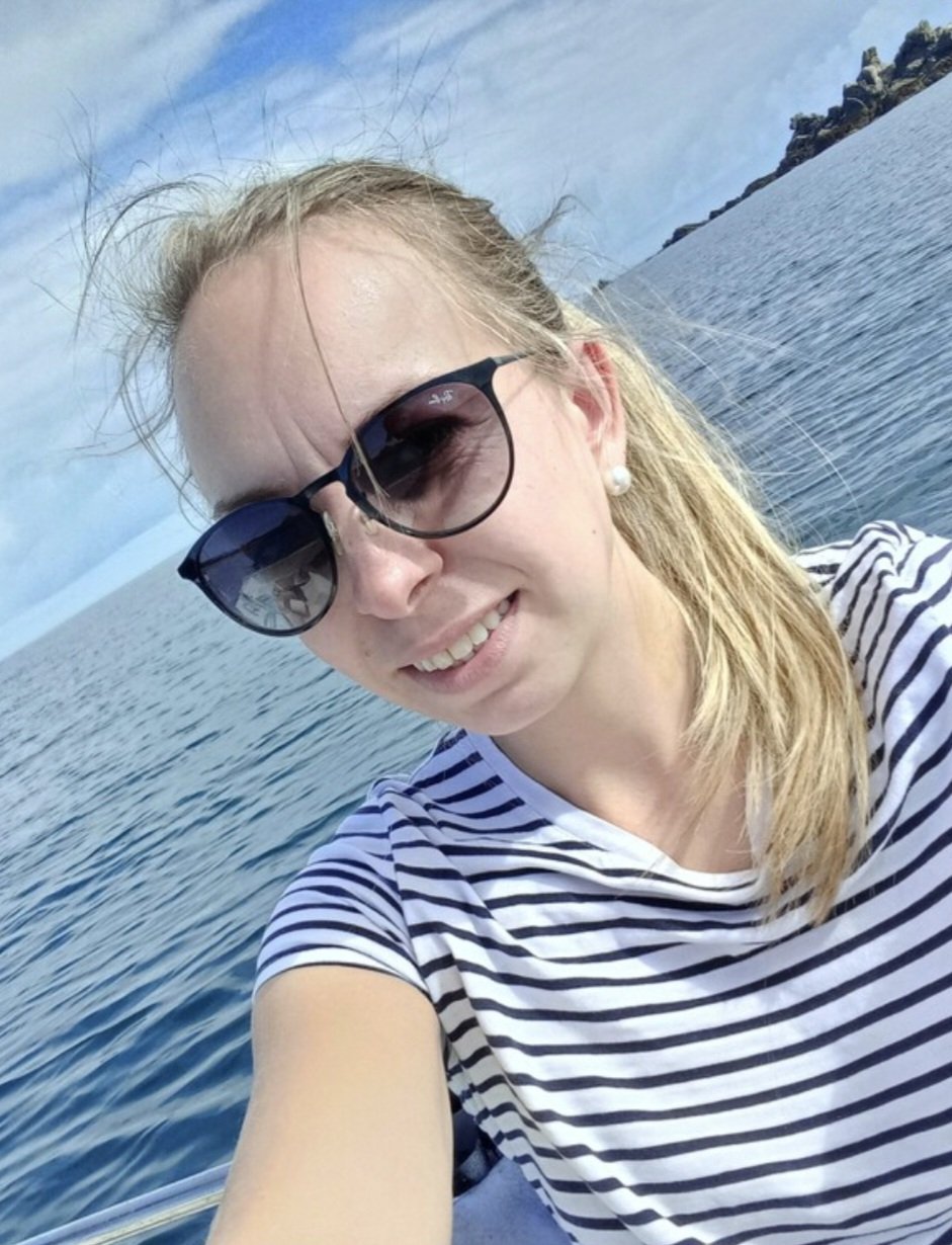 French Amateur Slut Moaning For More 10