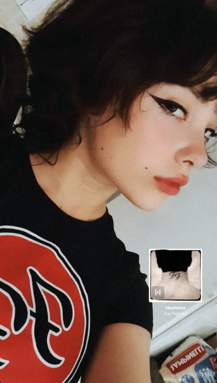 Goth Novinha Taking A Cumshot Like A Queen 2