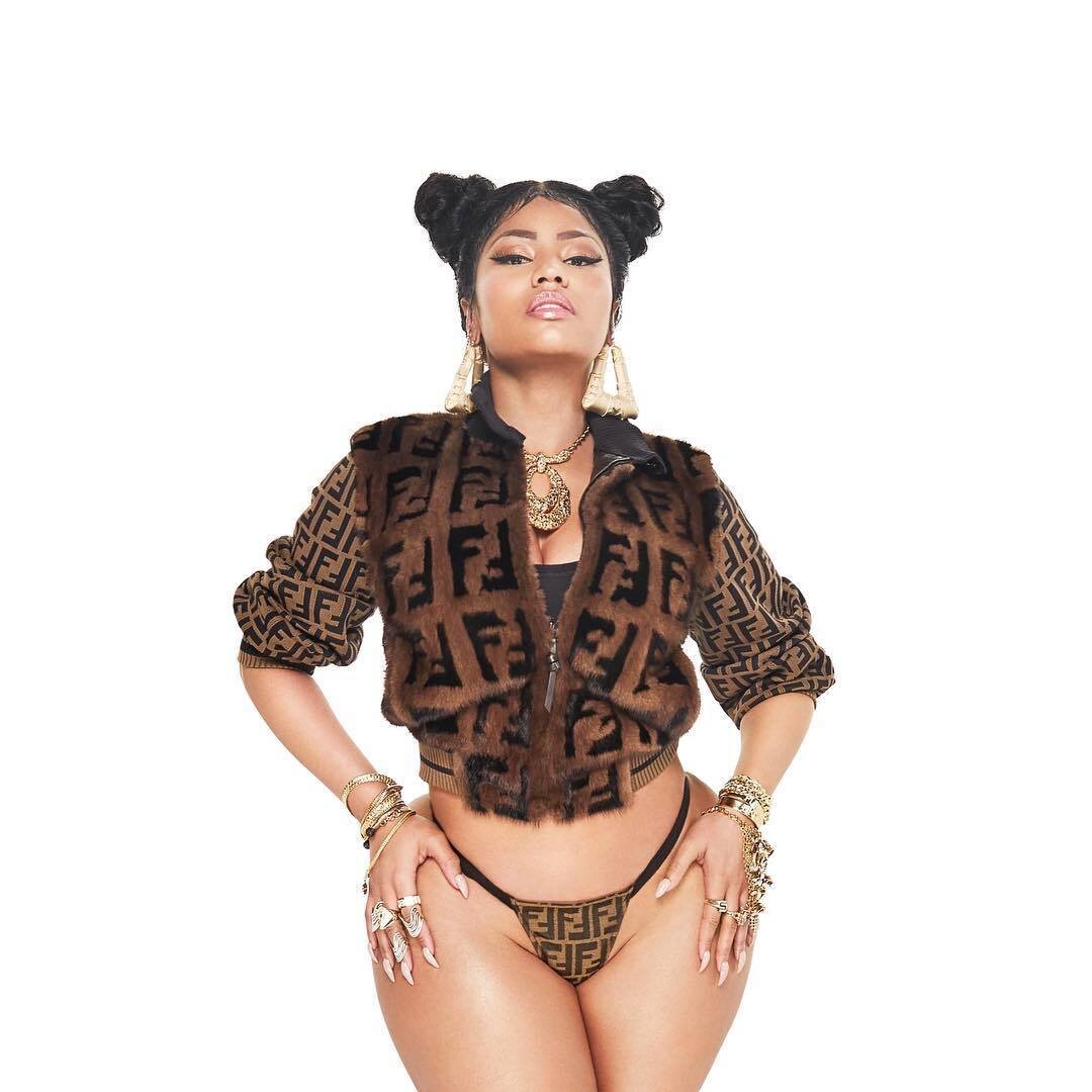 Nicki Minaj Lookalike Showing Off Her Juicy Curves 64