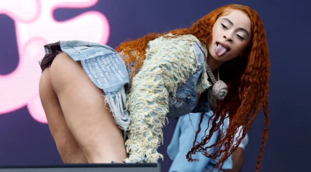 Ass Gooned So Hard She Can't Walk 4