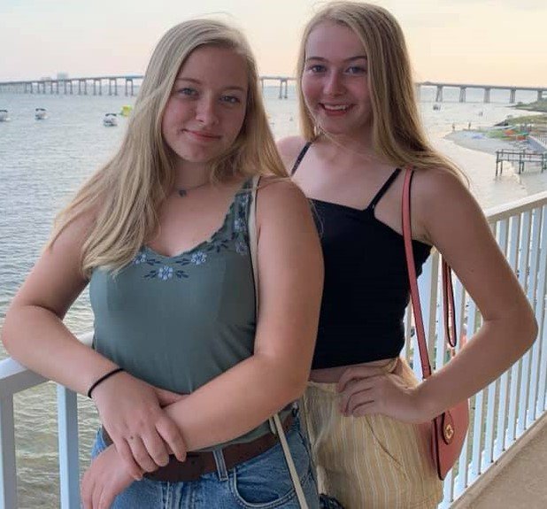 Two Slutty Friends Ready To Trib Till They Cream 4