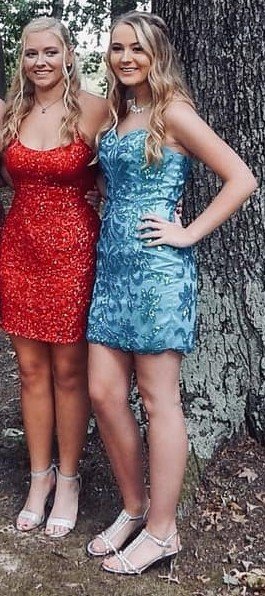 Two Slutty Friends Ready To Trib Till They Cream 5