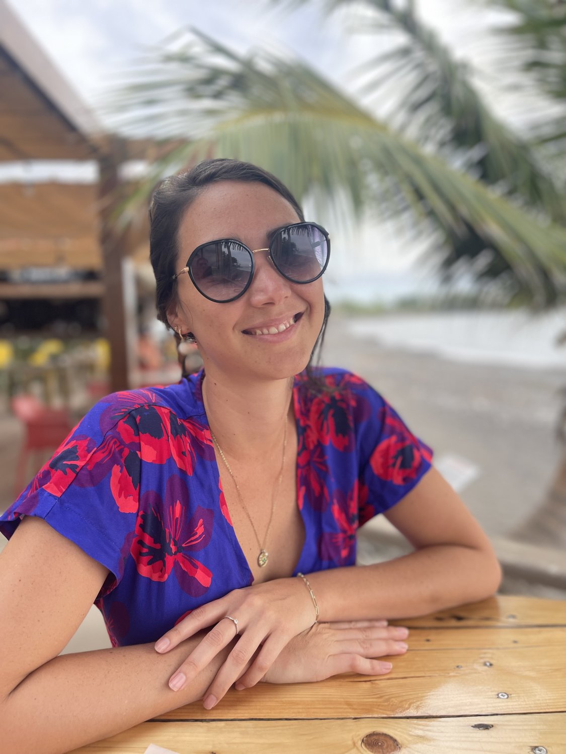 Christelle The Shaved Webslut From Tahiti 30