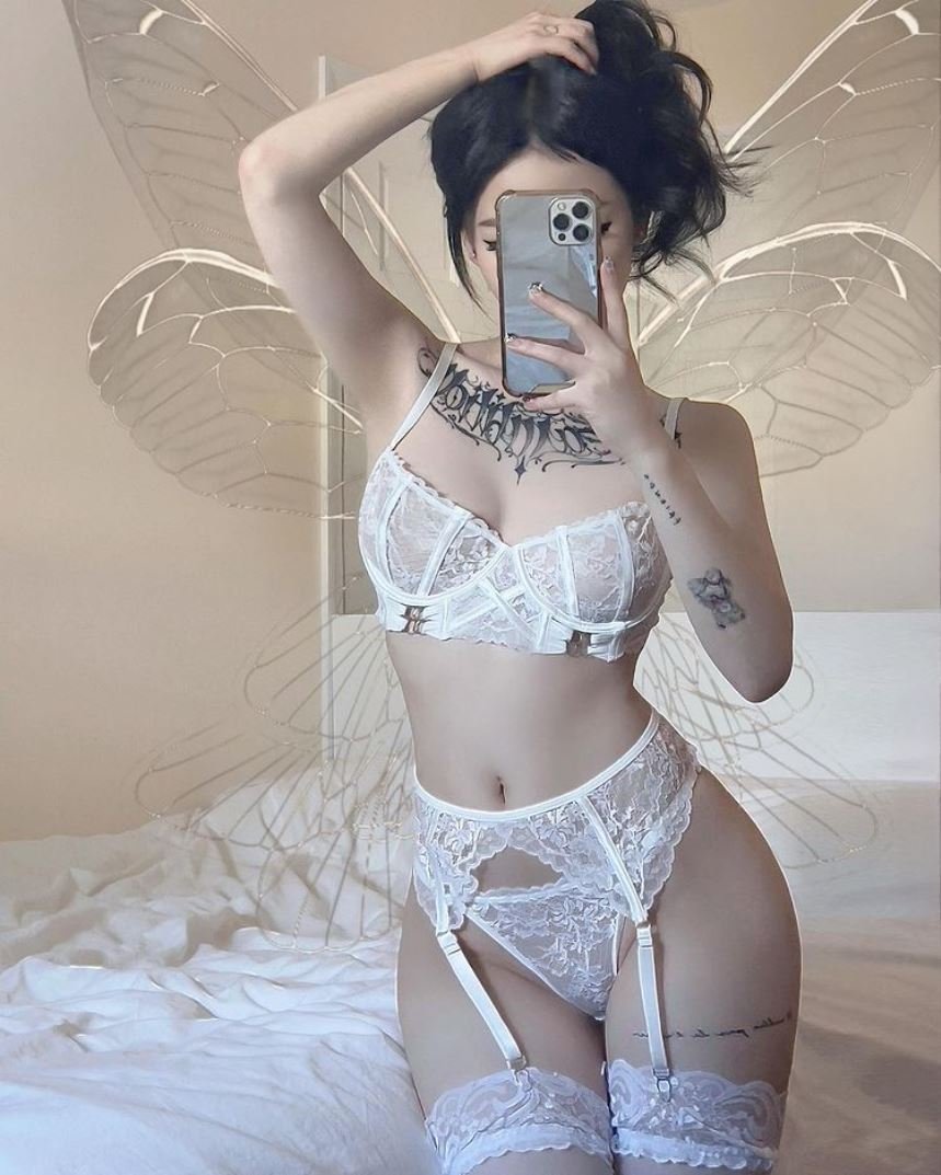 Oriental Goth Girl Showing Off Her Juicy Tight A-Hole 1