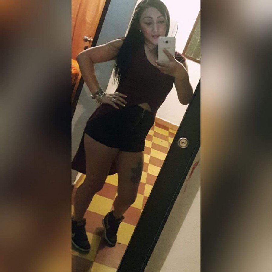 Hot Amateur Colombian Babe Showing Off Her Naughty Side 5