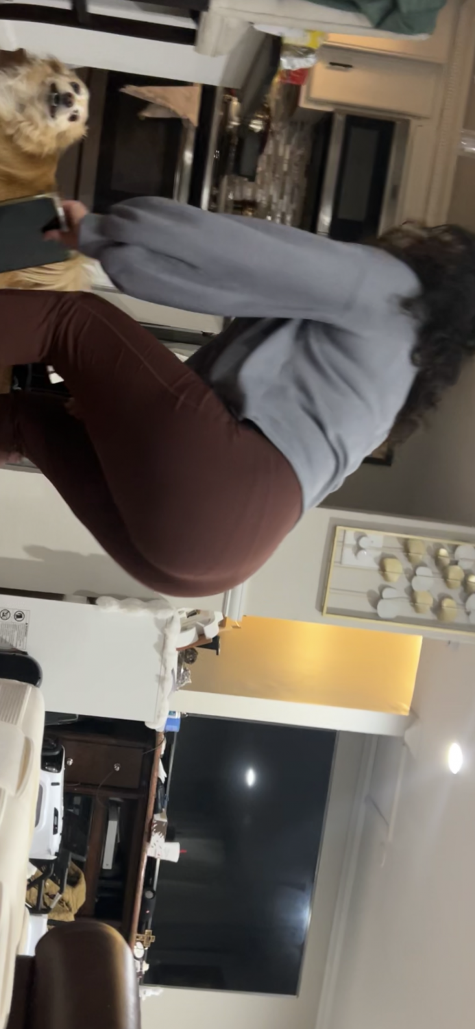 Sexy Sister-in-Law Bends Over in Tight Leggings for the Camera 2