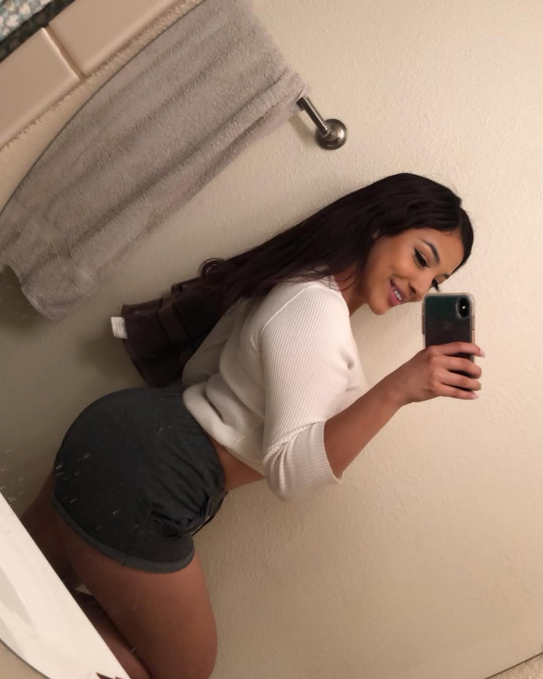 Steamy Private Session Behind the Scenes 5