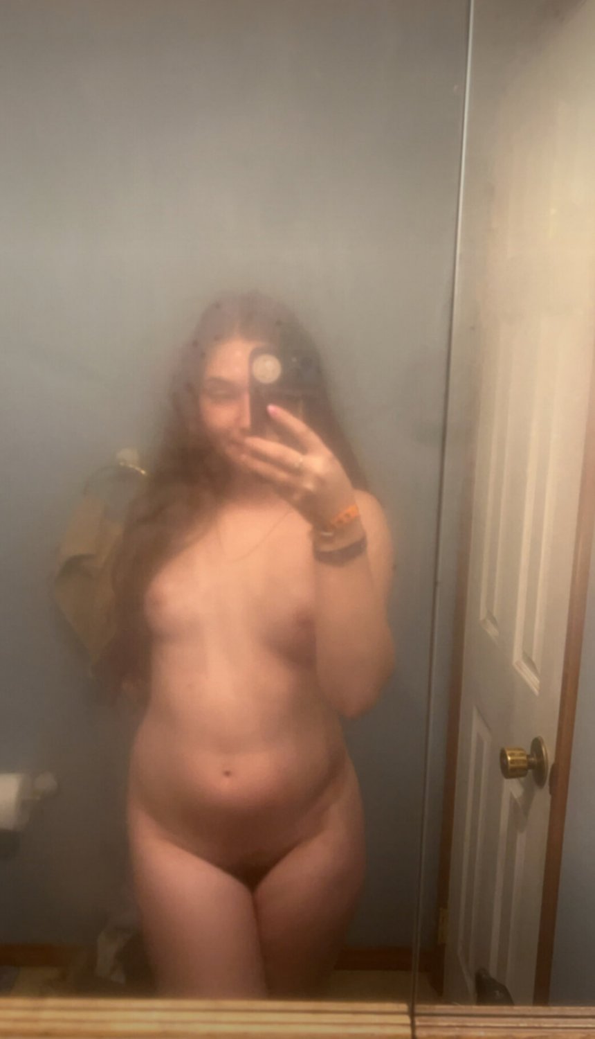 ケイラ・ラビング・エブリ・セカンド・オブ・ビーイング・ア・ワイルド、アンアシェイムド・ホア 1