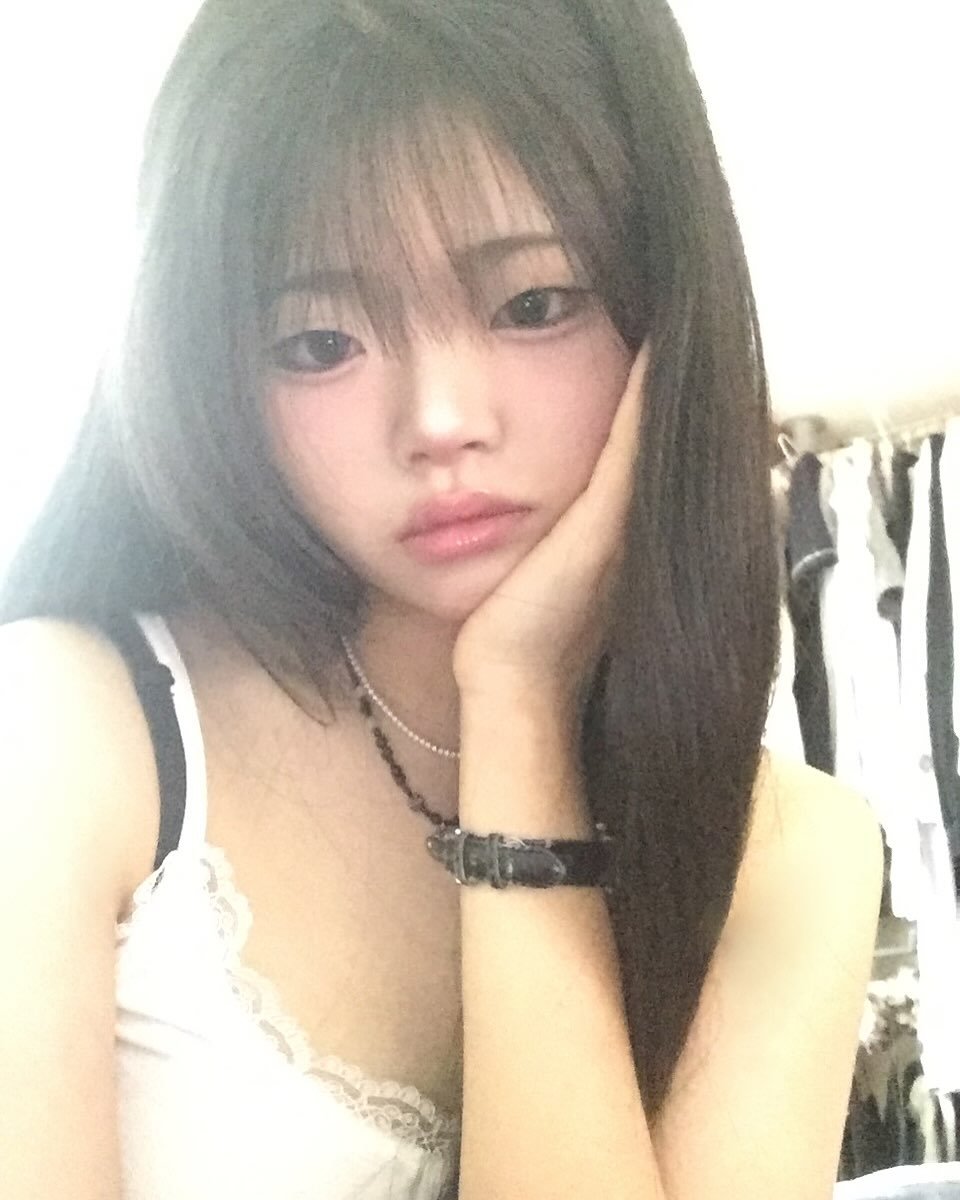 Cute Korean Babe With a Juicy Pussy Getting a Cumtribute 3