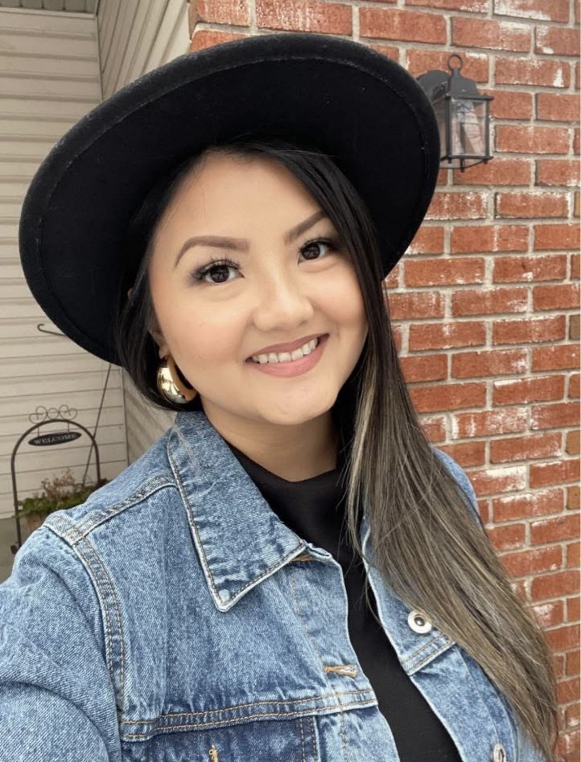 モン・ジャパニーズ・ミルフ・ホッティー・フラウンツ・ヒュージ・ティッツ・イン・スティーミー・ファック 1