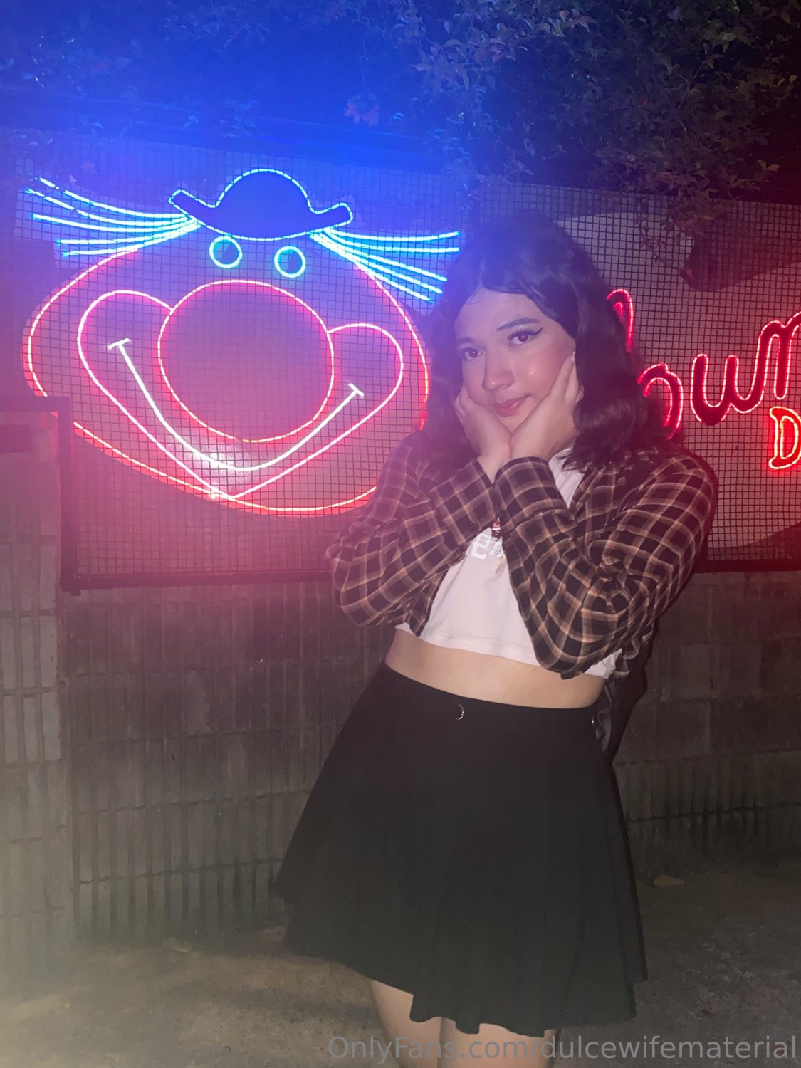 トランス・ガール・ホッティー・ショウズ・オフ・イン・スティーミー・ピックス・ファック・セッション 10