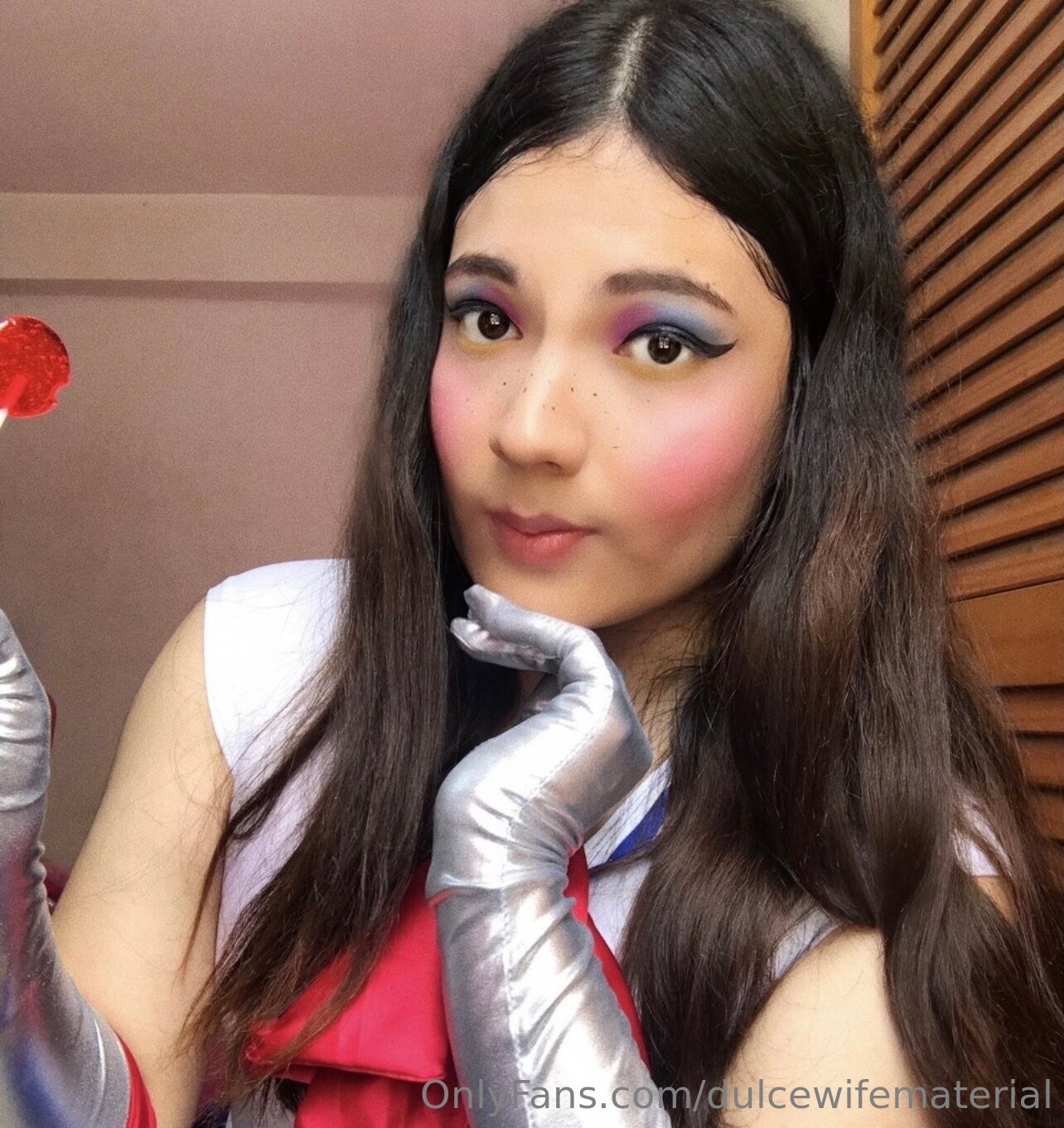 トランス・ガール・ホッティー・ショウズ・オフ・イン・スティーミー・ピックス・ファック・セッション 40