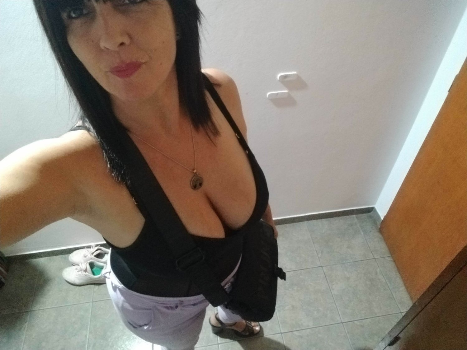 フォロワーズ・ティア・プティータ・ホッティー・センズ・サルトリー・ピックス・イン・ファック 7