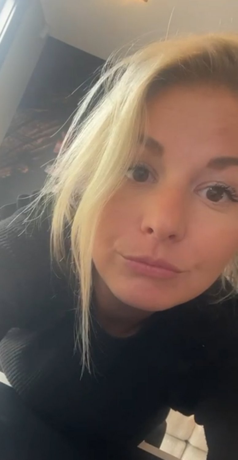 Savory Blonde Hottie Leaks in Appealing Fuck Session 44