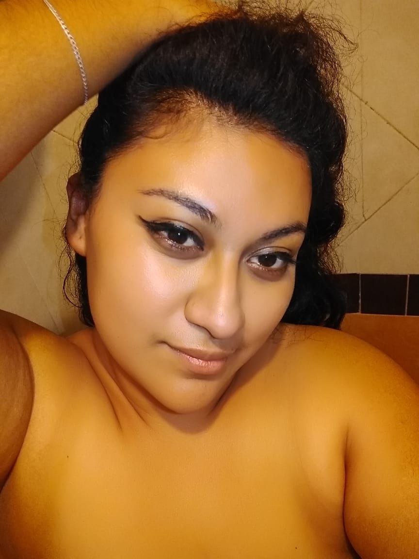 Ex Odette Putita Hottie Goes Wild in Steamy Fuck 33