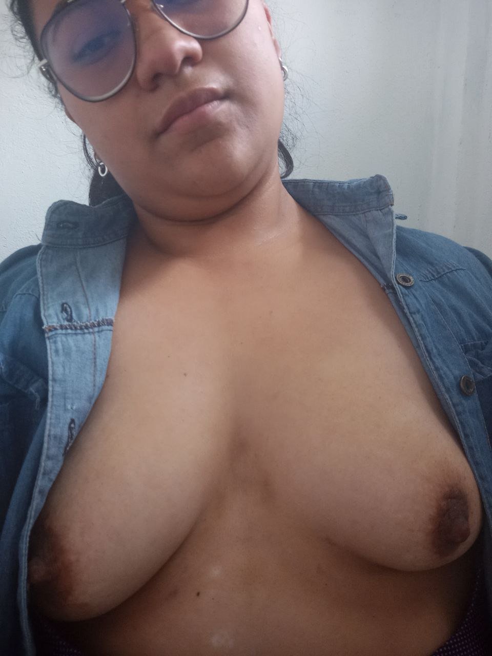 Ex Odette Putita Hottie Goes Wild in Steamy Fuck 44