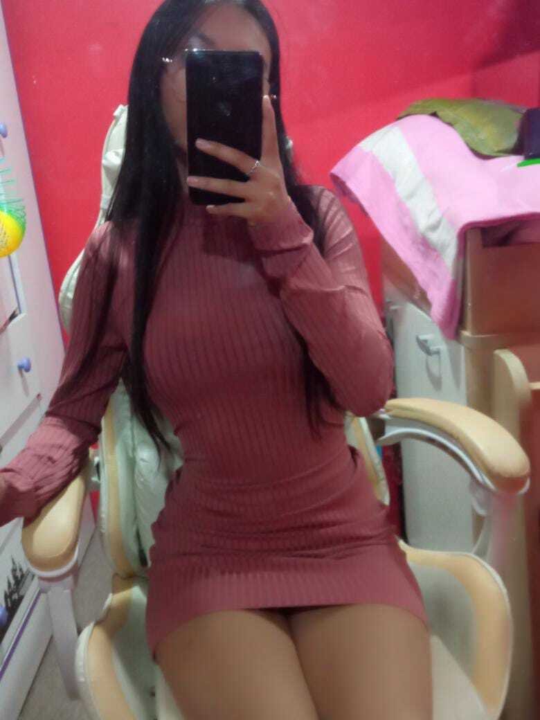 エルモサ・バージン・ホッティー・スタンズ・イン・ゴージャス・ファック・セッション 2