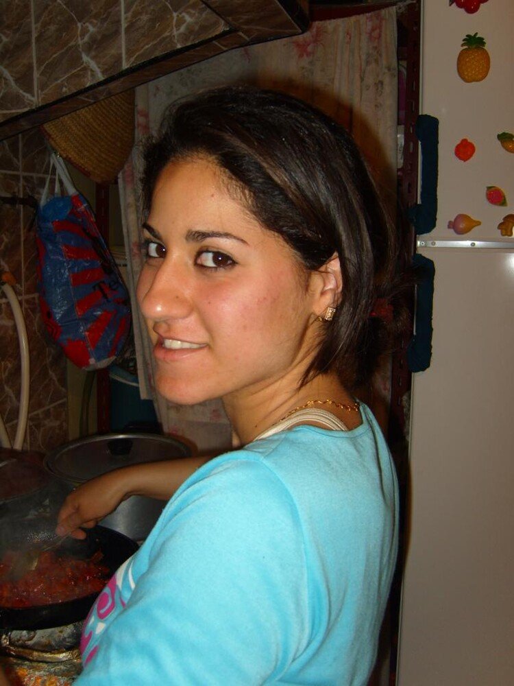 Arab Hussy Asma Bellahcene Hottie Goes Wild In Slut Fuck 1