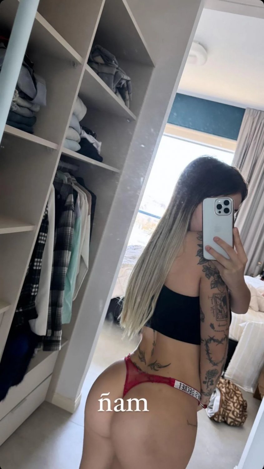 Albere Hottie with Hot Culona Shines in OnlyFans Fuck 7