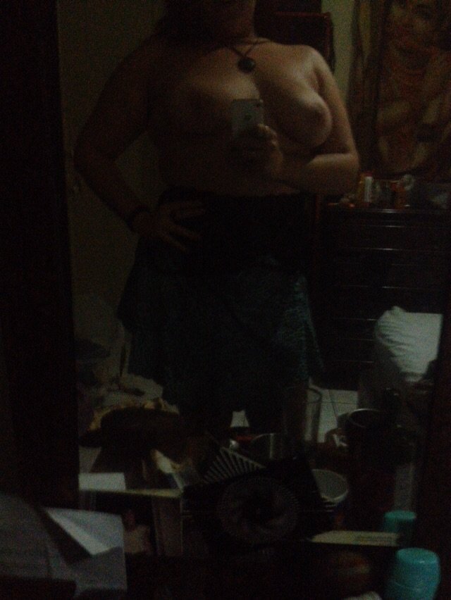 Gordinha Jornalista Hottie from Old Days Gets Pounded in Fuck 1