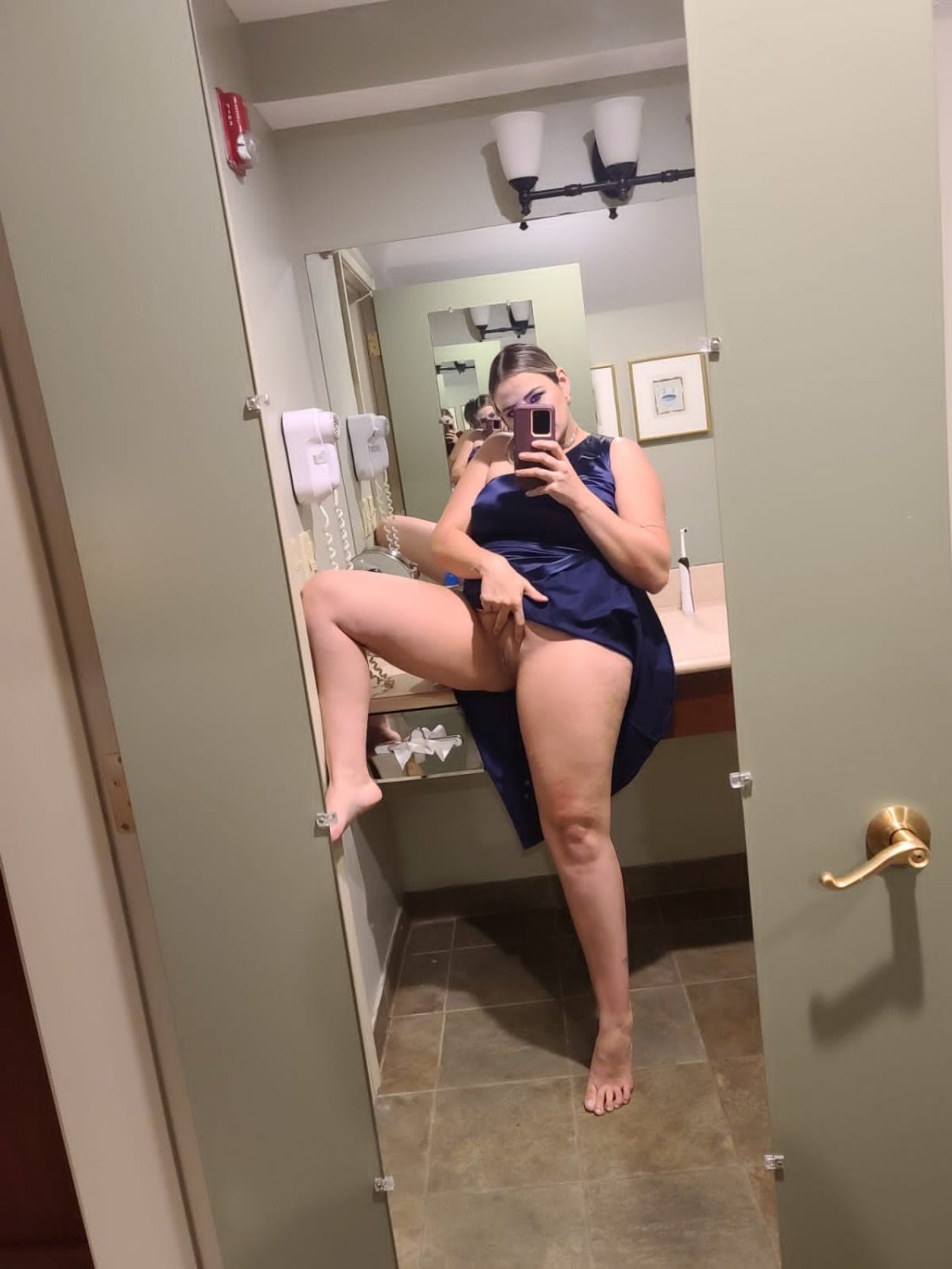 ゴストーサ・ホッティー・センシュアライズ・イン・ホット・ベイブ・ファック・セッション 3