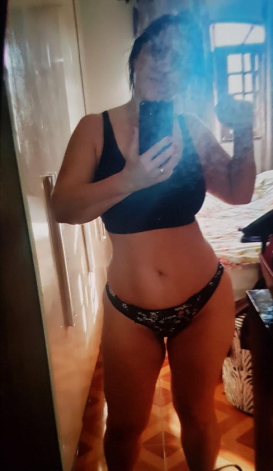 ハニー・ミルフ・ホッティー・ショウズ・オフ・セクシー・ティッツ・イン・ファック 5