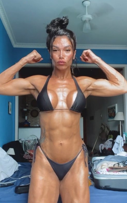 transgender VALER1A PACHEC0 para 14