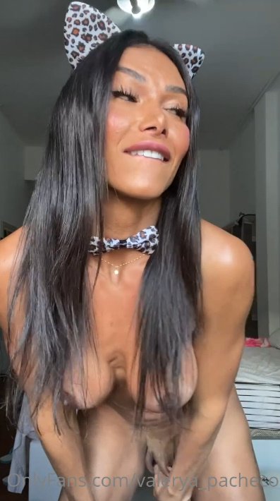 shemale V4L3R14 P4CH3C0 48