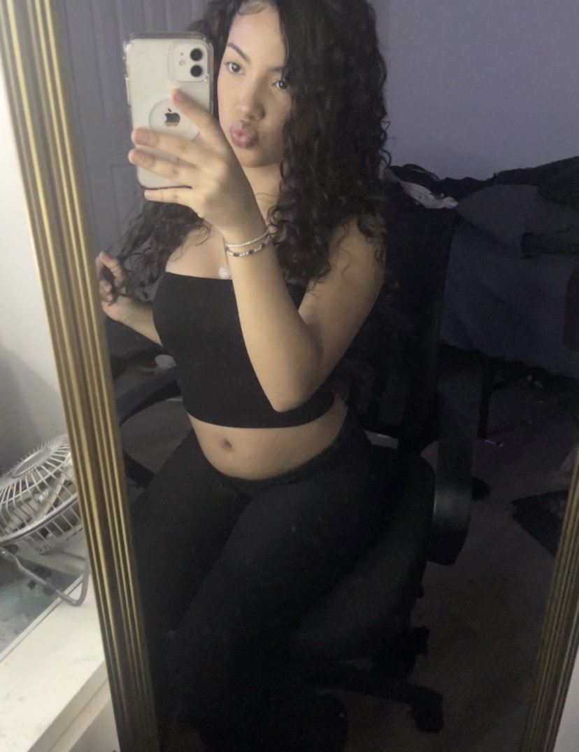 Alguém sabe o nome desta pequena prostituta de Porto Rico? 8