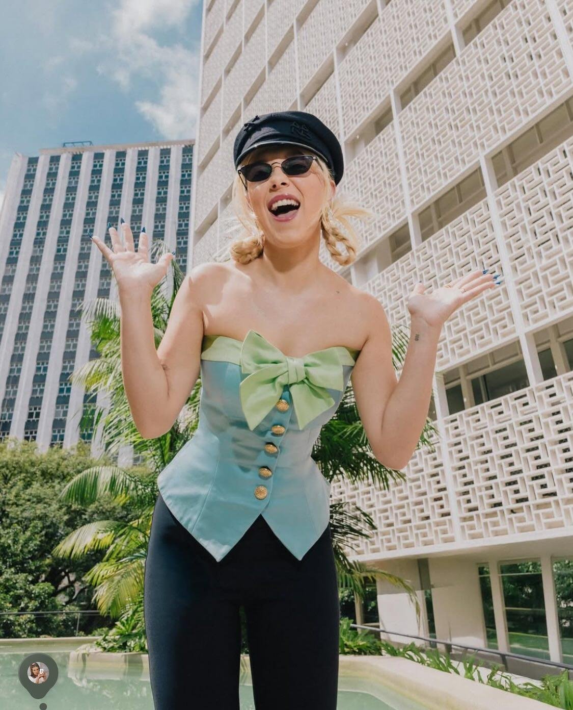 ミリー・ボッピー・ブラウン・ホッティー・スタンズ・アズ・ラッシュ・モデル・イン・ファック 4