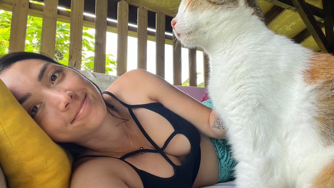 Christelle, pute de Tahiti 53