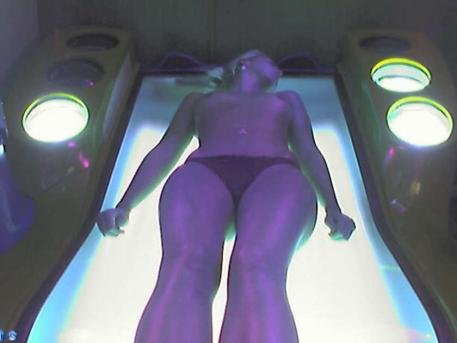 Sunbed Diary — Naughty Moments Under the Sun 7