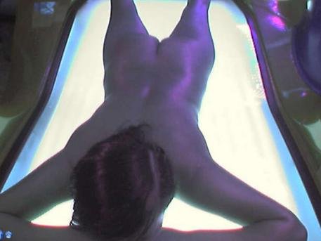 Sunbed Diary — Naughty Moments Under the Sun 15