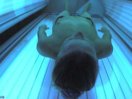 Sunbed Diary — Naughty Moments Under the Sun 28