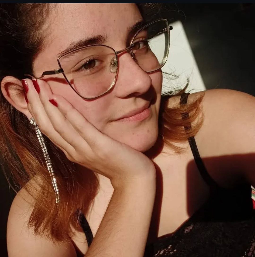 Hot Goth Girl Novinha Taking a Wet Cumshot 8