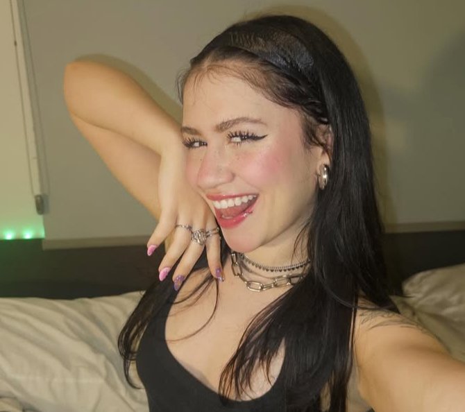 gruby kutas w twarz tych dziwek 1