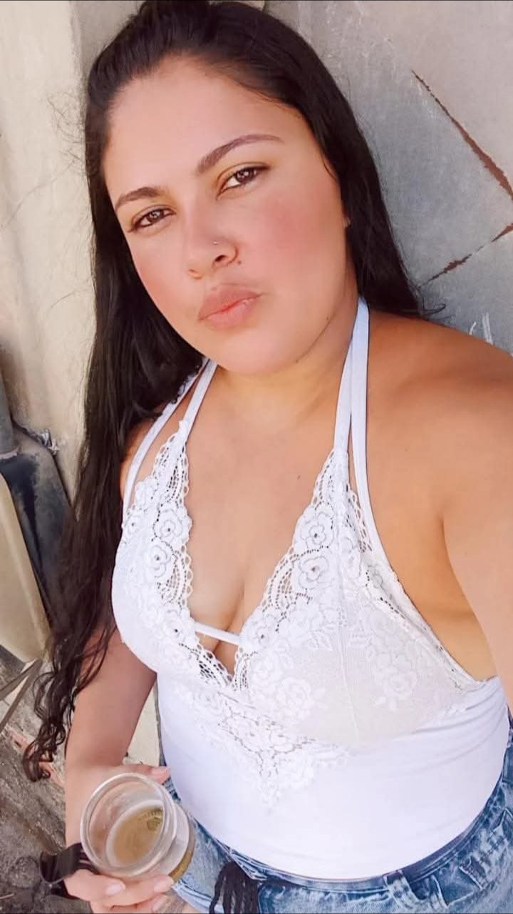 Erica Safada Tesuda Cachaceira 🤤🤤 2