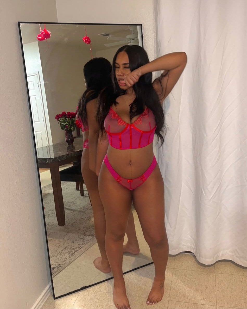 VIRAL IG BADDIE SKYLAR 3