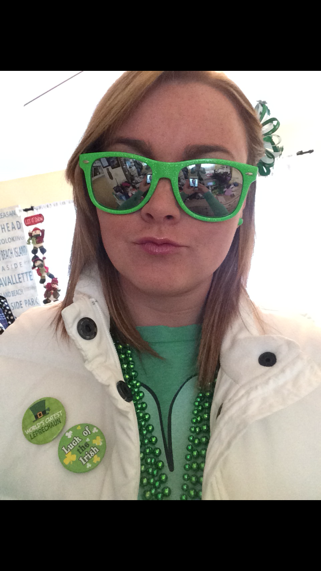 Dzień Świętego Patryka #fifty Jasnowłosa Milf 10