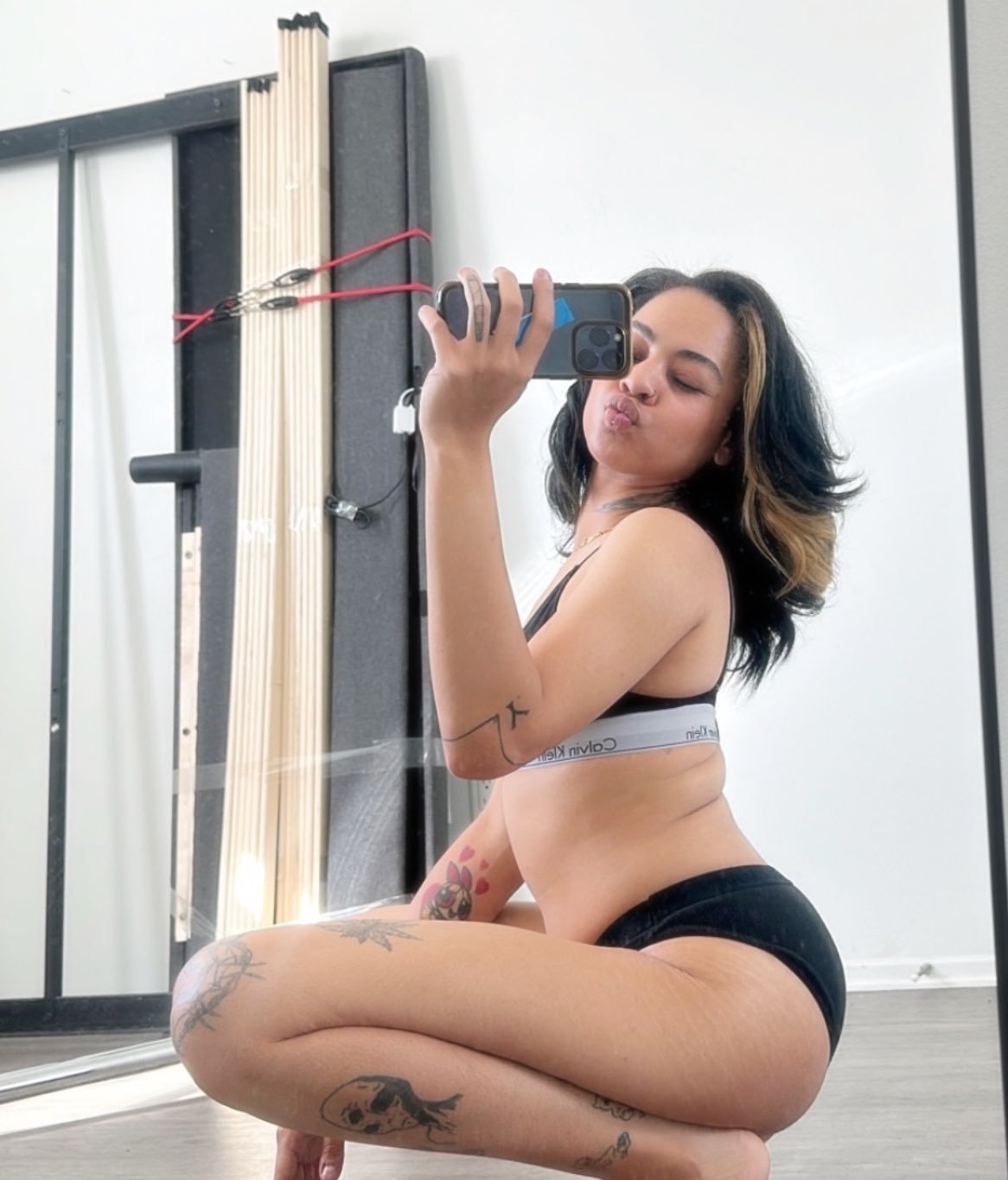 Sexy Selfie Full of Erotic Vibes 1