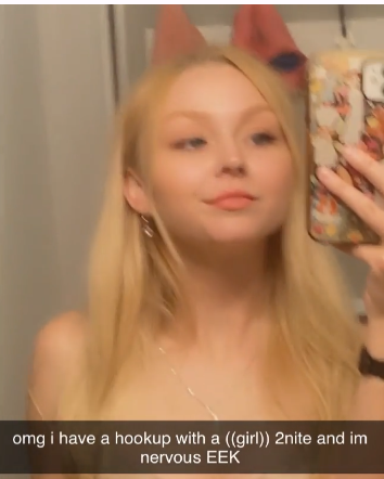 ブロンド・ビキニ・ベイブ・ベイピング・アンド・フラッシング・ハー・ノーティー・カーブス — リークド 42