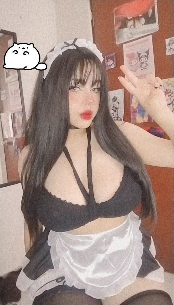 Horny Big-Ass Argentinian Babe With Asian Features — OnlyFans and TikTok Star 6