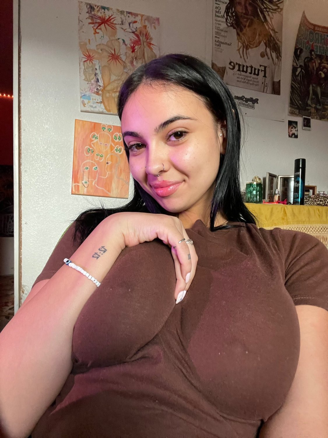 ヤミー・スパニッシュ・ビッグ・ティティー・フッカー・ベッギング・フォア・ハード・アクション 35